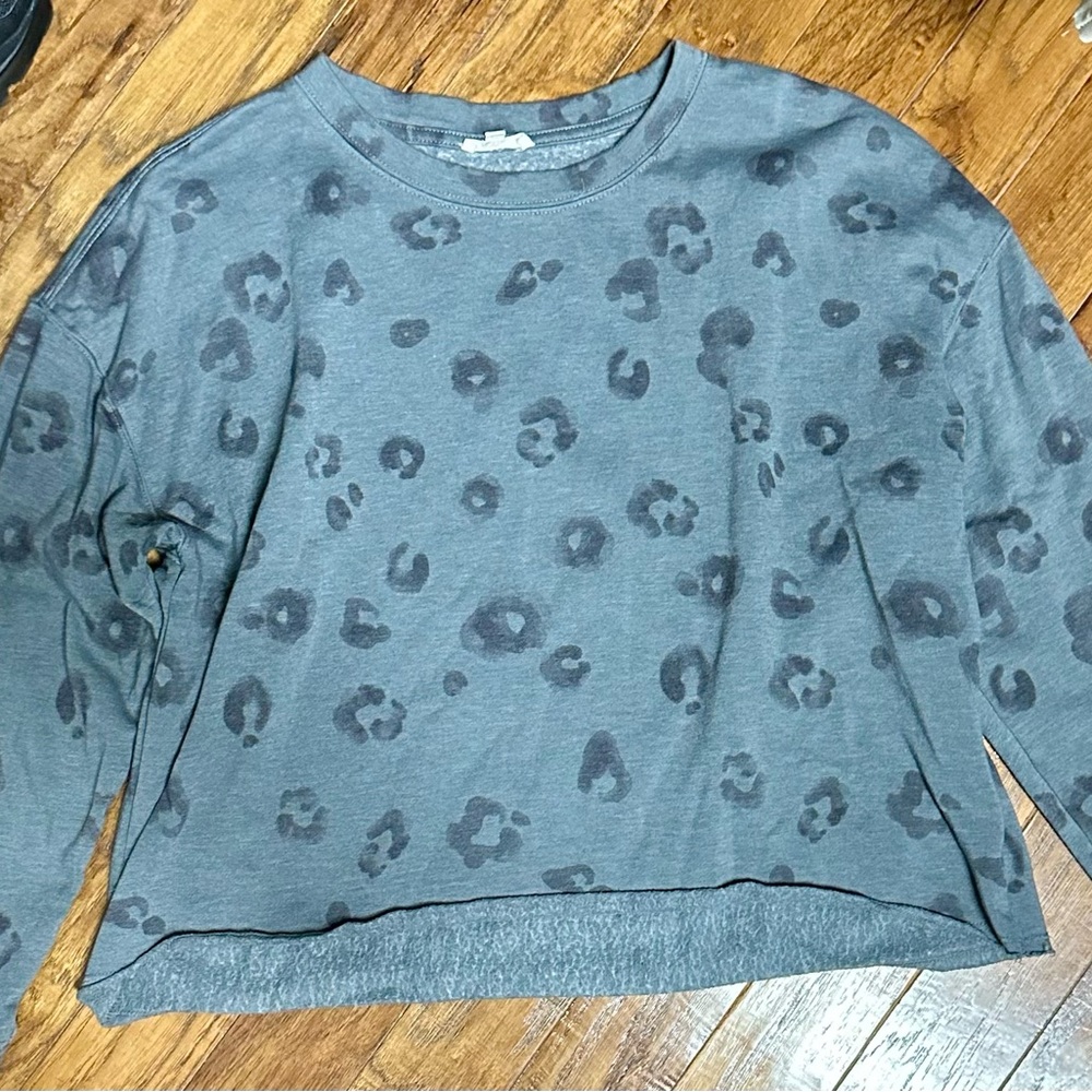 Large
Splendid eco sweatshirt great condition